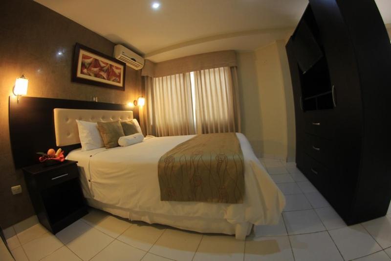 Posada Del Rey Hotel Трухильо Екстериор снимка